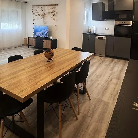 Apartmento 3037 * Картейра